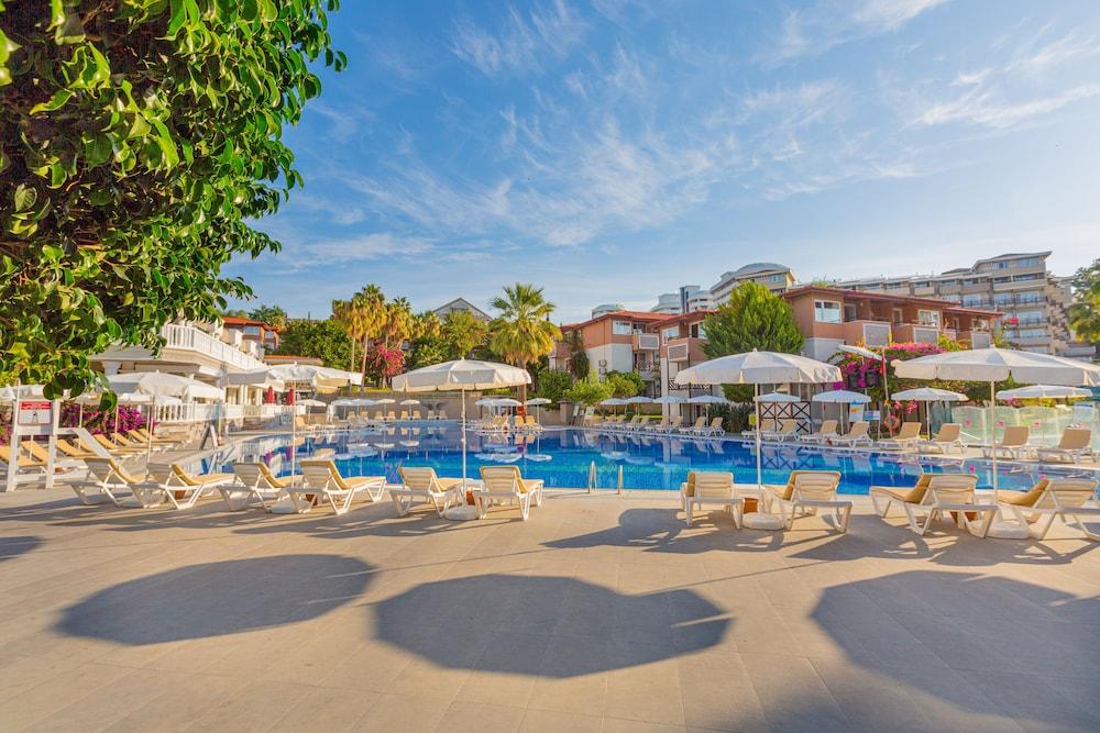 Hotel Justiniano Club Alanya Okurcalar Esterno foto